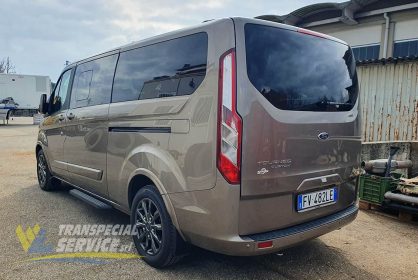 Noleggio Ford Tourneo Custom 9 posti Transpecial Service